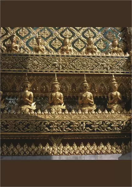 Guardian statues, Wat Phra Keo, Bangkok, Thailand