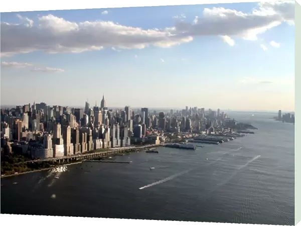 Aerial view of New York skyline, America