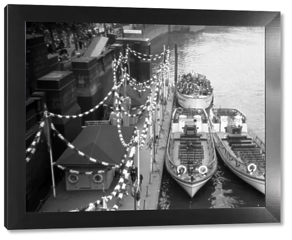 Pleasure boats - Westminster Pier