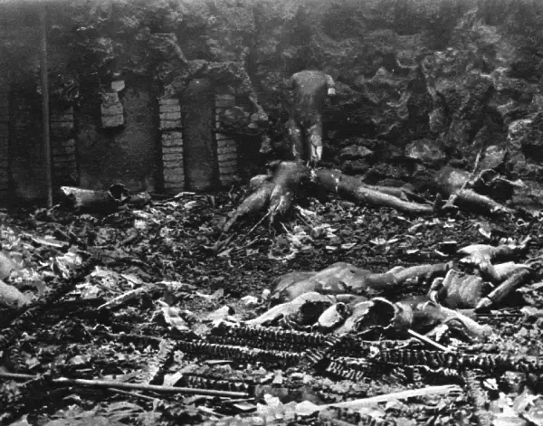 Charred wax figures after fire at Madame Tussauds, 1925