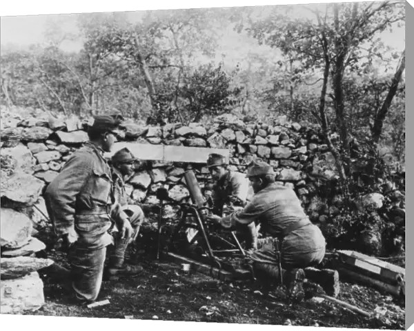 Austrian gunners operating mortar, WW1