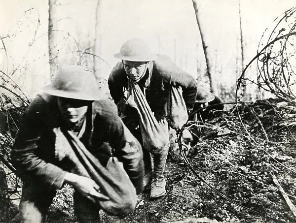 American soldiers going into action, France, WW1