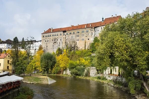 Krumlov castle and the Vltava River, Cesky Krumlov, Czech Republic, Europe