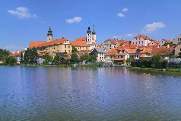 Cityscape 16th-century Renaissance houses in Telc by artificial pond, Moravia, Czech
