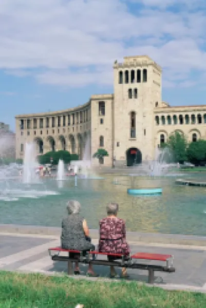 Buy Fountains in city