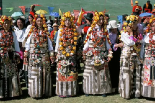 Buy Women in traditional Tibetan dress