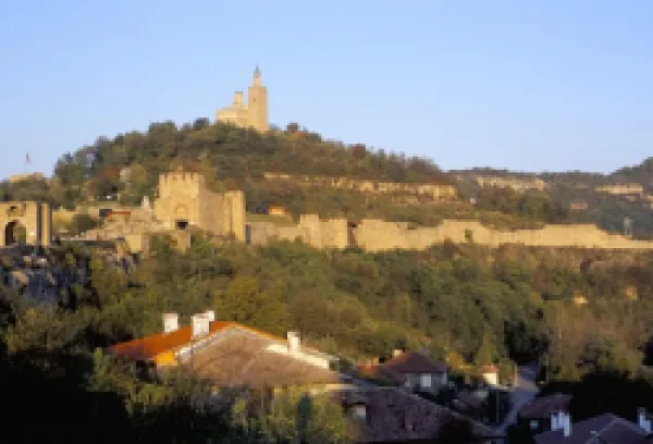 Buy Tsarevets fortress dominated by Patriarchal Complex