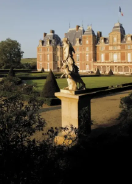 Buy Statue of the goddess of hunting Diana
