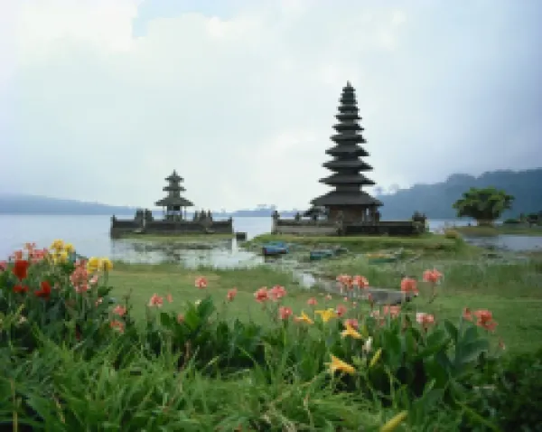 Buy Ulu Danu Temple