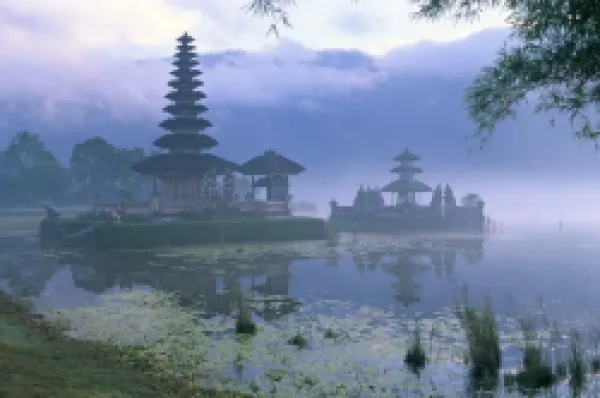 Buy Pura Ulun temple