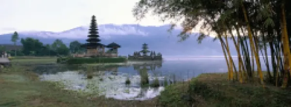 Buy Pura Ulun Danu Bratan temple