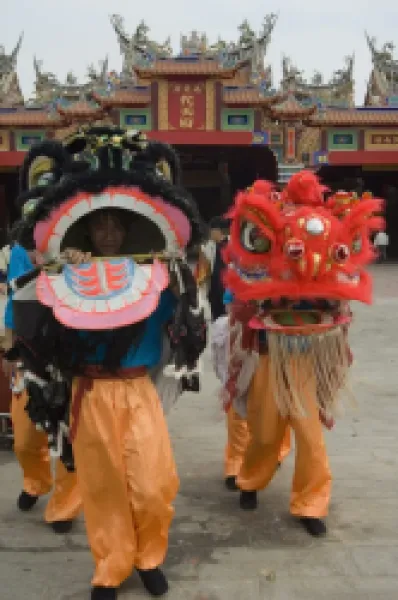 Buy Dragon dance performers