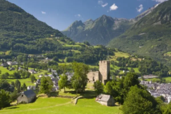 Buy Castle, Luz-Saint-Sauveur, Midi-Pyrenees, France