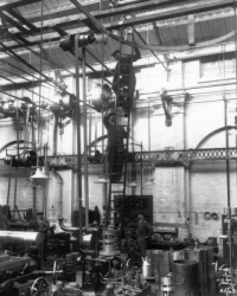 G Shop, 1913