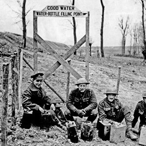 British soldiers with cans of water, Western Front, WW1