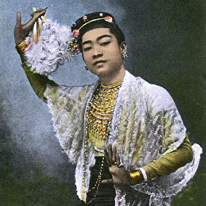 Myanmar - Mah Thein May - Burmese dancer