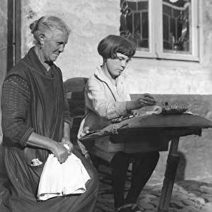 Old & Young Lacemakers