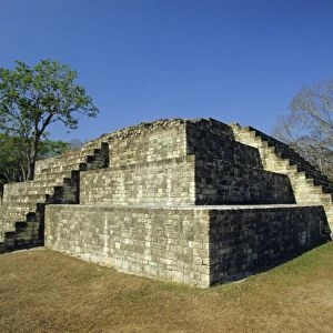 Step pyramid in the great plaza