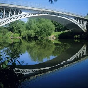 Thomas Telfords Bridge built in 1826 over the River Severn, Holt Fleet