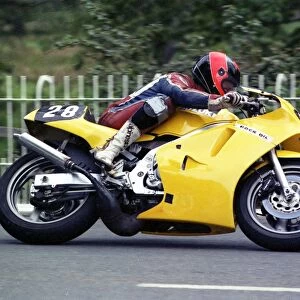 Sandy Berwick (Suzuki) 1990 Supersport 400 TT