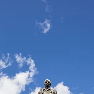Statue of Robert Burns, Glasgow, Scotland