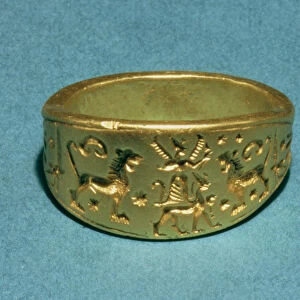 Ring inscribed in Hittite hieroglyphic script Great Prince (gold)