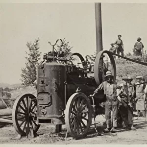 Threshing machine, c. 1900 (b / w photo)