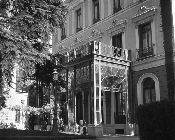 British Embassy in Madrid P_D00185_010