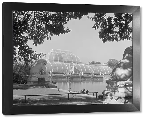 Royal Botanic Gardens, London a064156