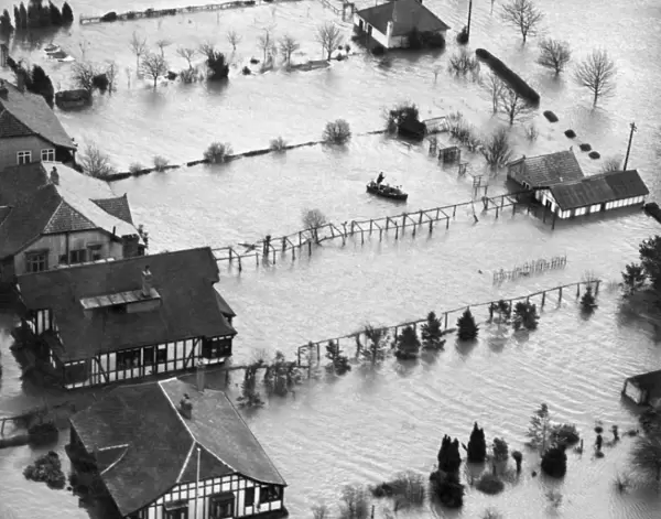 Thames floods 1947 EAW003696