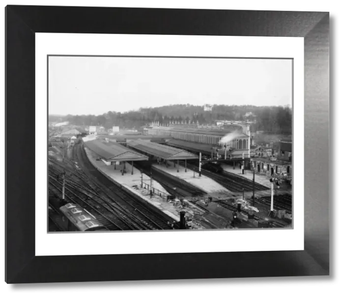 Framed Print : Print of Exeter St Davids Station, Devon, c. 1914 Framed Print : Print of Exeter St Davids Station, Devon, c. 1914