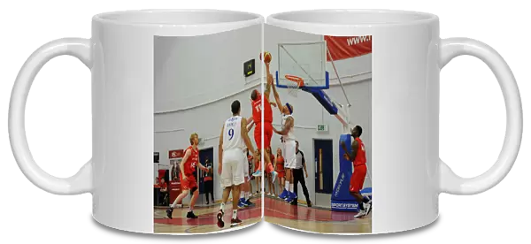 Bristol Flyers in Action against Cheshire Phoenix: Greg Streete Shoots
