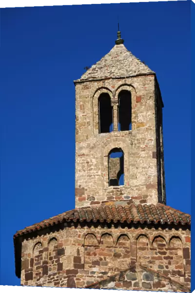Romanesque Art. Spain. Church of St. Mary. Octogonal dome an