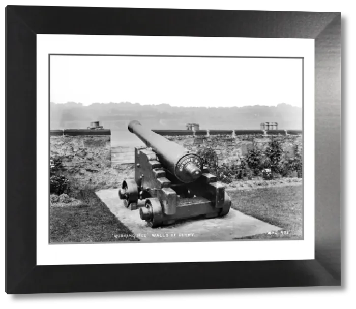 Framed Print : Roaring Meg Print - Early 20th Century View of Derry Cannon