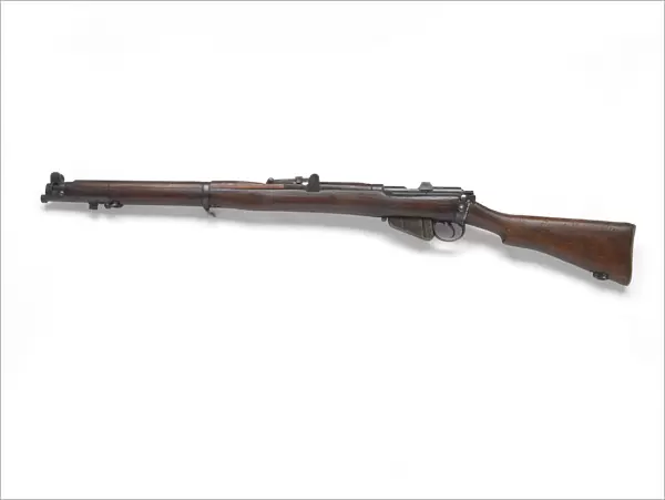 Short Magazine Lee-Enfield Mk III*. 303 in bolt action rifle