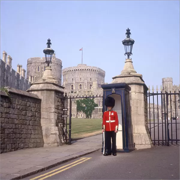 Guard outside the entrance to Windsor Castle, Berkshire