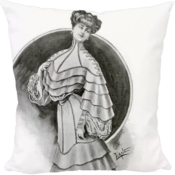 Young Edwardian lady wearing a fashionable frock, with white cloth adorned with hairpin