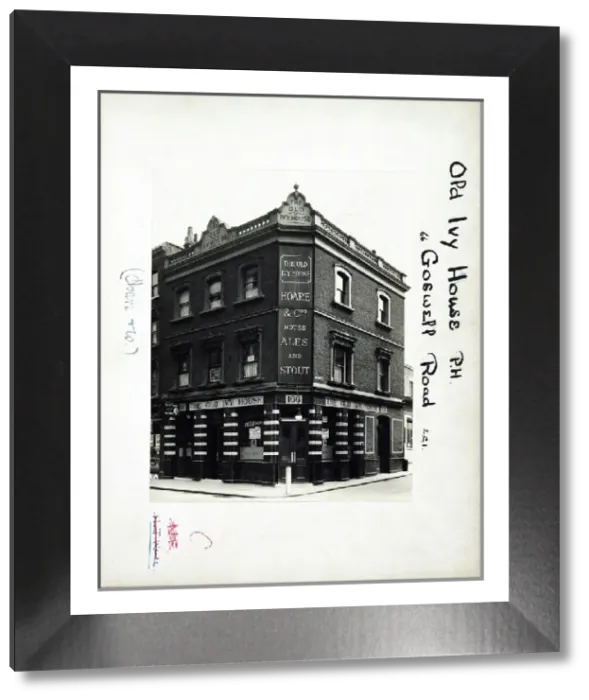 Framed Print : Photograph of Old Ivy House PH, Finsbury, London Print