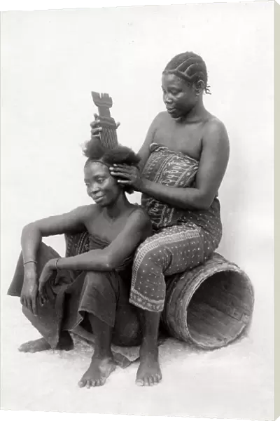 c. 1890s Eat Africa Zanzibar - Coutinho women doing their hair