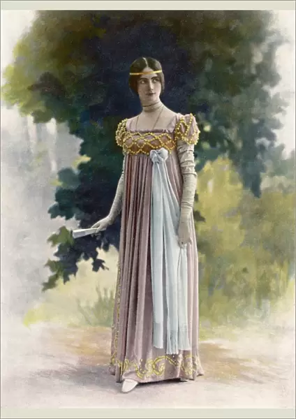 Cleo De Merode  /  1900