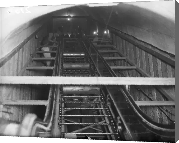 Making Escalators 1930S