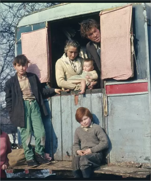 Gypsy Family - Surrey