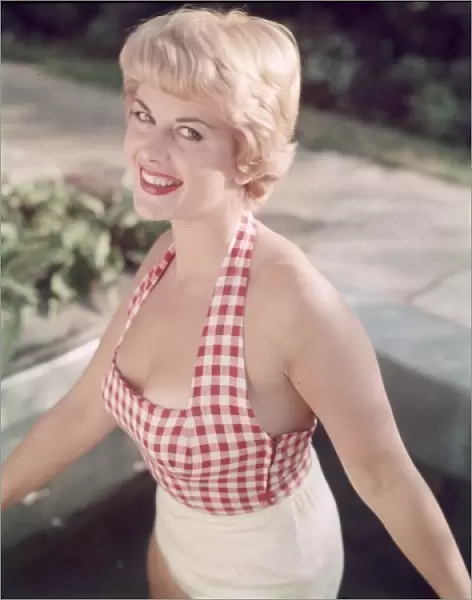 Sunny Blonde Model 1950S