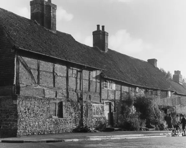 Limpsfield Cottages