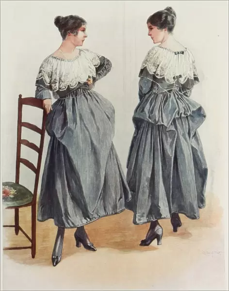 Robe d. An indoors dress, both front and back views