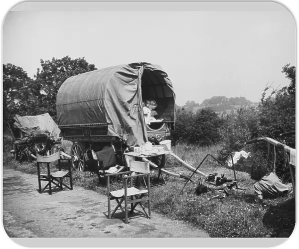 Gipsy Caravans 1940S