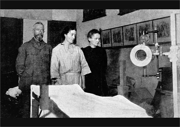Madame Curie visiting a war hospital