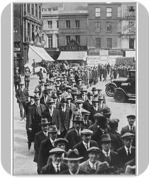 The General Strike - strikers in Plymouth