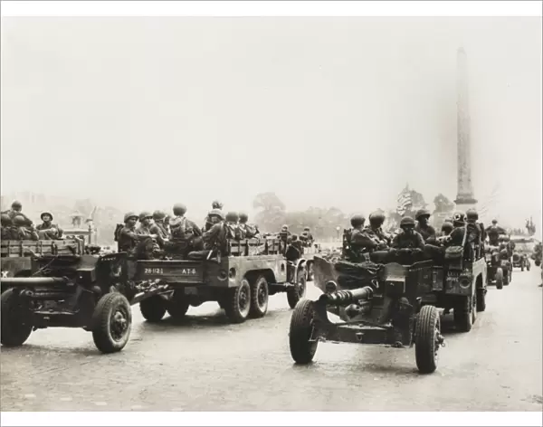 American Artillery in Place de la Concorde