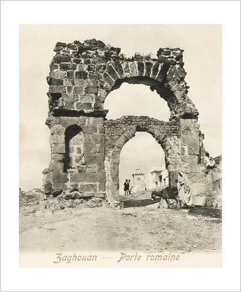 Tunisia - Zaghouan - Roman Gate